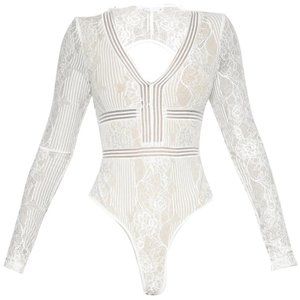 PrettyLittleThing White Lace Open Back Long Sleeve Bodysuit Size 2